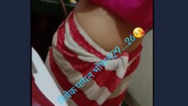 Desi girl show her boob