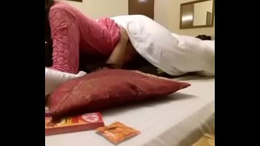 Enjoying Sexy Ass Of Hot Marathi Babe