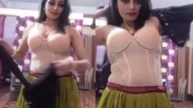 Sexy Bhabi Dance