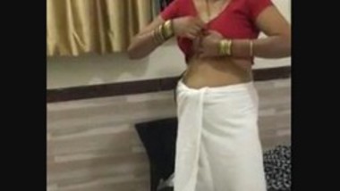 Desi Cheating Wife With Lover