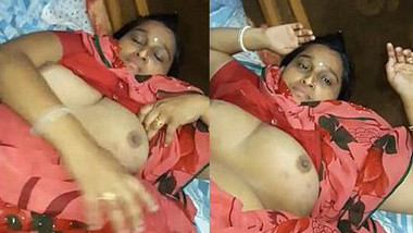 Indian female exposes her boobies and hairy pussy in amateur porn