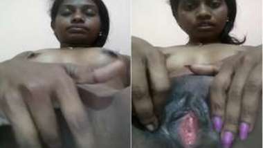 Desi girl spreads her XXX pussy lips and shoves fingers inside