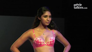 Hot Indian models walking semi nude on the ramp