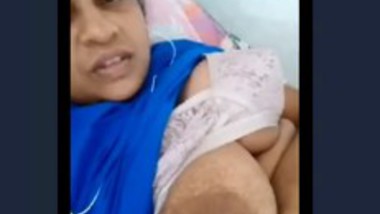 Desi Horny Aunty On Video Call