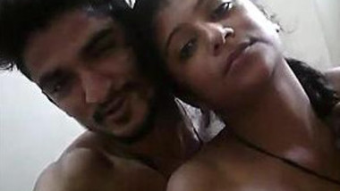 Amateur Desi couple interrupts sex to film how they share XXX kisses