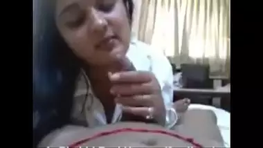 Desi girl sucking boyfriend cock