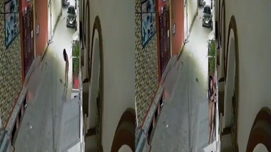 Desi girl caught nude on CCTV cam footage