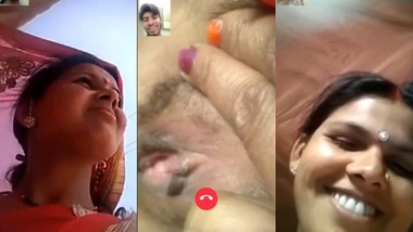 Bihari village Bhabhi showing pussy on live cam