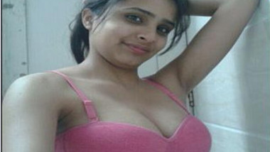 Teen Desi girl comes to the bathroom to wash and show off her XXX body