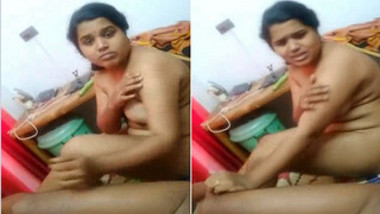 After sex Indian guy sneakily films porn clip featuring naked girlfriend