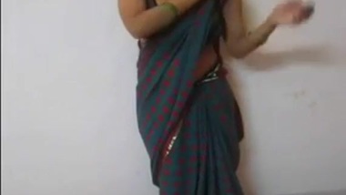 Tamil cute housewife nude dance 7426 sex 006704