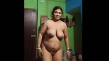 Desi Big Boobs Bhabhi Nude Selfie For Lover
