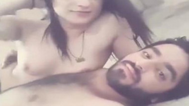 Macho kisses Desi woman and licks her XXX nipples before chudai sex