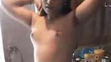 Before sex Indian man records porn clip with his naked girlfriend