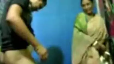 3x Video Naat - Lucky guy fucking his frnd mom in saree indian tube porno