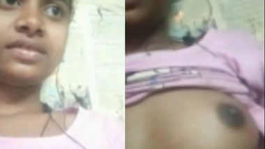 Cute Desi girl showing her boobs and pussy