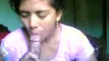 Best Indian porn video of mature village bhabhi hot blowjob session with lover