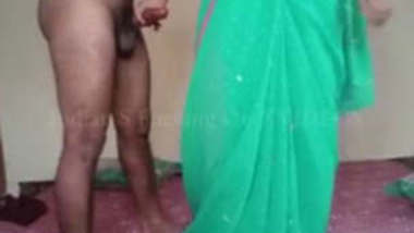 pregnant kavitha bhabhi pussy shaved by hubby & fucked mms
