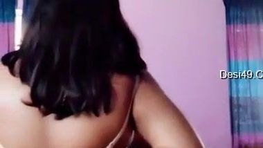 Brunette Indian takes bra off to advertise boob but soon puts it back