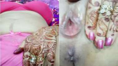 Teen Indian with tattooed hands allows guy to touch her XXX twat