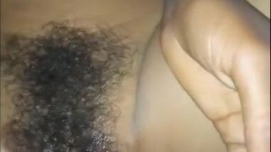 Green pepper easily replaces the horny Desi girl any sex toy