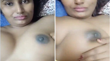 Naked Desi bombshell gently massages her XXX vagina in the bedroom