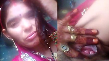 Rajasthani Dehati wife showing her pink pussy hole