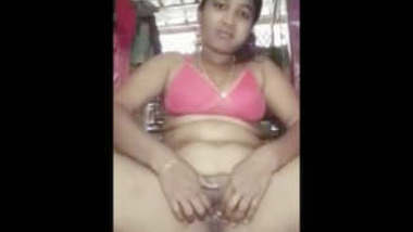 Sexy Assame Guwahati Girl Showing Pussy
