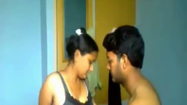 College girl Sanusha’s perfect body exposed mms