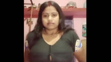 Sexy huge boobs village bhabhi making video for bhaiya