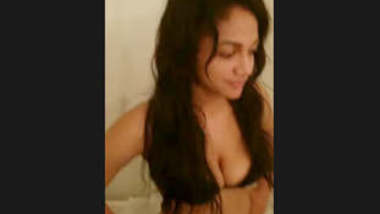 sexy nri indian sex in bathroom with bbc bf part 1