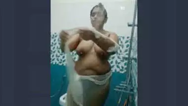 Sedxvide - Horny mallu bhabhi bathing and nude dance part 2 indian tube porno