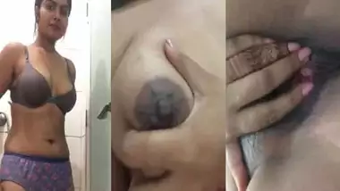Hali College Girls Kannada Xxx Video - Beautiful sexy indian girl striptease show in bathroom video indian tube  porno
