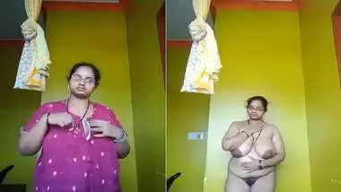 Bagilexxx - Desi wife pussy fingering by husband indian tube porno