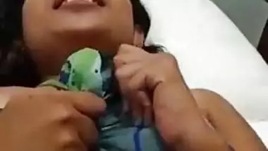 Southindian kerala girl fingered by boyfriend 