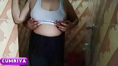 Indian Aunty sex video with her devar in bathroom