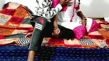 Step-Sister XXX Anal sex in saree with clear hindi audio