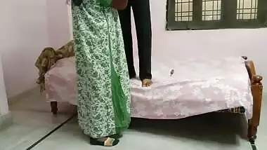 Fan Thik Karne Aya Mechanic Se Bhabhi Ne Ragad Ke Chudaya - Xxx Bhabhi Sex