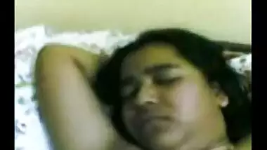 Desi Indian Girl Bindu Nude Showing her Pussy & Fucked By Lover Mms