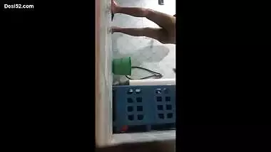 Lankan Tamil Wife Bathing and Fuckeding 2 video