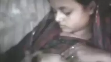 Northindian Girl getting foreplay with her BF 