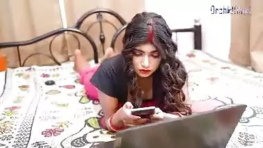 Indian bhabi seduce servicing boy to fuck her