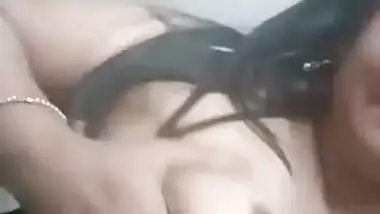 Indian makes her sex breasts public and licks own dark XXX nipples