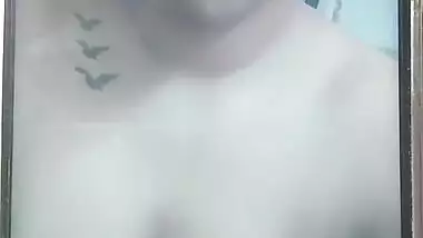 Big boobs Indian girl topless selfie viral clip