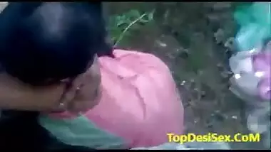 Kolkata college girl outdoor desi sex mms
