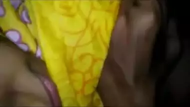 desi babe giving blowjob hooot play