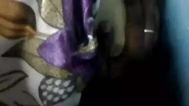 Punjabi Aunty Ass Groping in Train