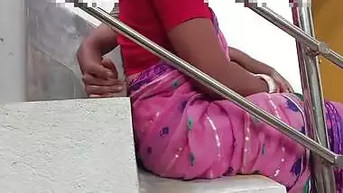 Pani Ka Camper Dene Aye Ladke Ne Ghar Ki Sidiyo Par Choda