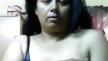 Desi Lady Showing Her Huge Tits For Her Lover