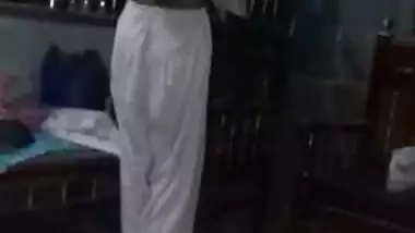 Desi phuphere bhai fuck when nobody in home first time
